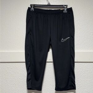 Nike Dri-Fit Academy 3/4 Length Drill Soccer Pants Mens Size M DR1365-010